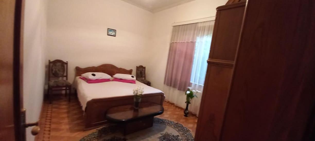 Сибиряк Tskaltubo Exterior foto
